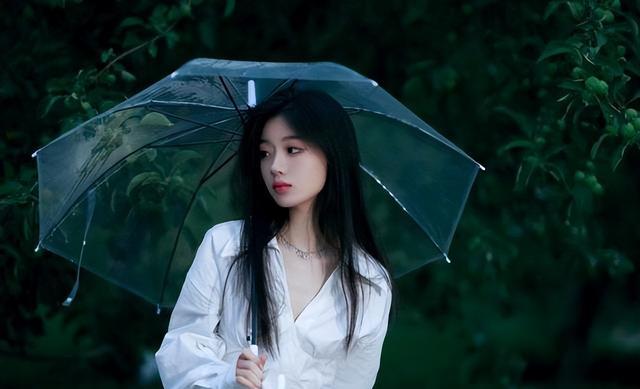 单依纯|单依纯、刘惜君深情合唱《来生缘》却被骂：毁经典