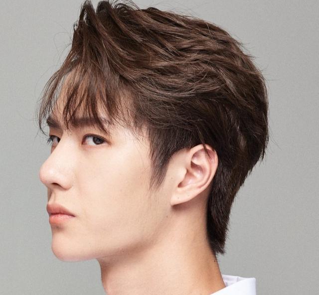 王一博|王一博粉运没翻车，归功于粉丝太懒，得益于他不宠粉的个性