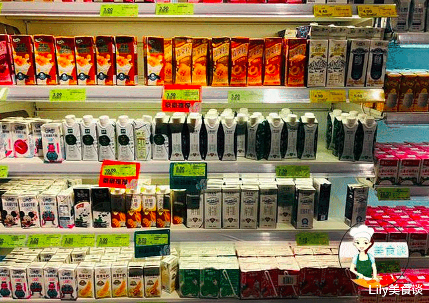 超市买牛奶时,不管是啥牌子,认准这“三个字”,选出优质纯牛奶