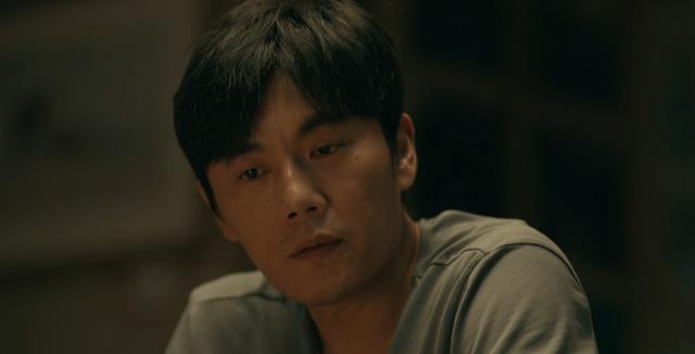 亲爱的小孩|才播2集,收视全国第一,秦昊《亲爱的小孩》成了央视“王炸”剧