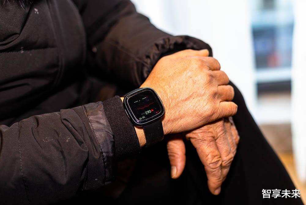 爱奇艺|新年送礼不如送健康,孝敬父母就送他们dido G28S PRO血糖心电智能手表