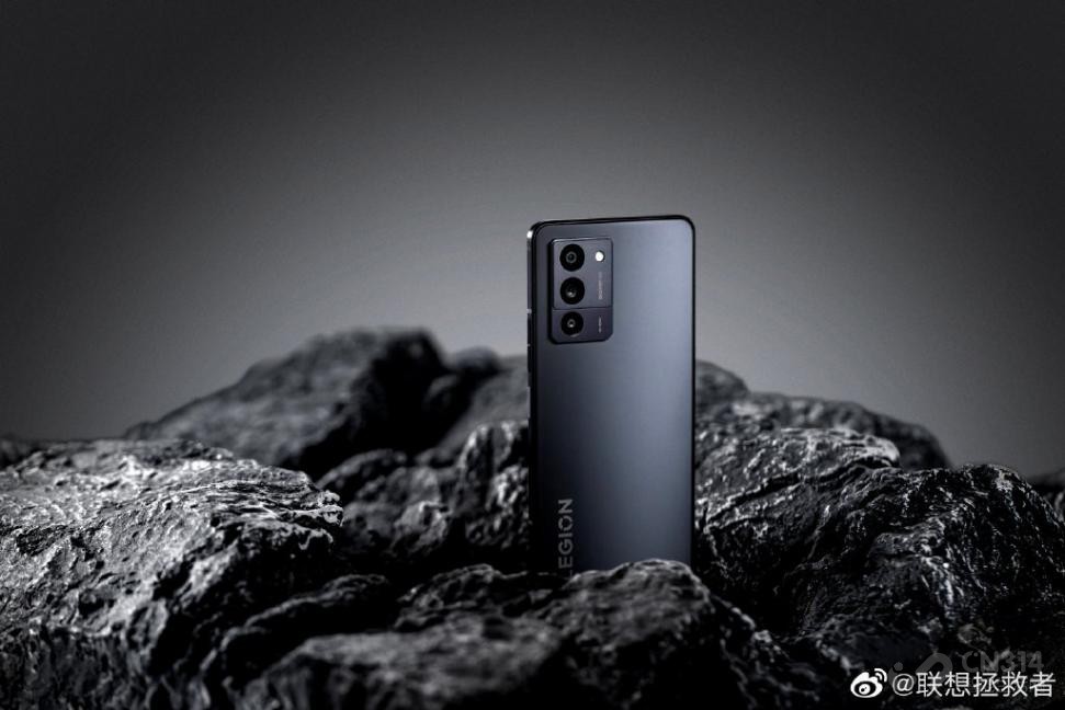 iPhone14|超久直播无压力！moto razr 2022/拯救者Y70北京二环畅跑挑战成功