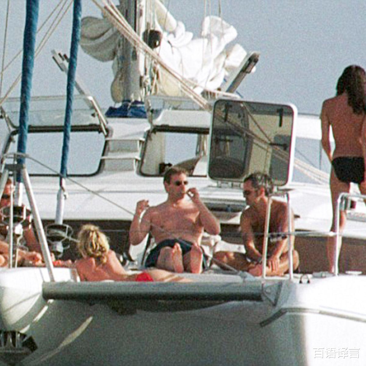 外围女|做过外围女的照片都曝光了,人人嘲笑哈里的眼光,梅根好在哪里?