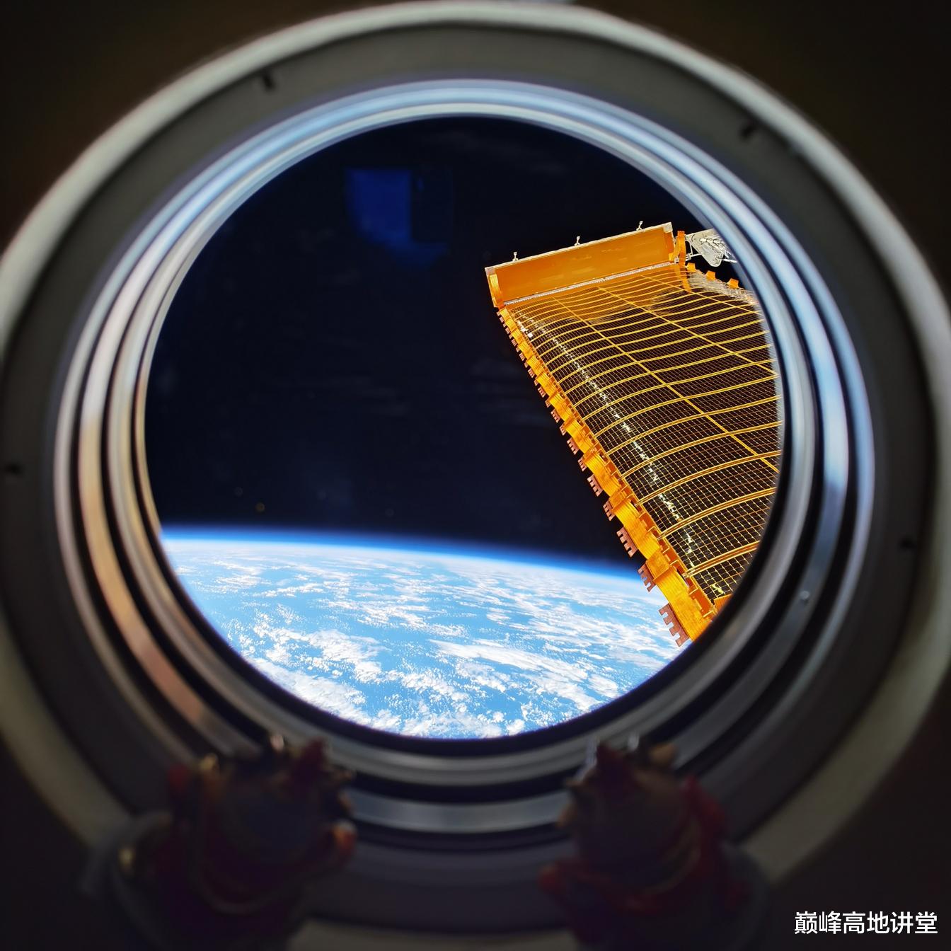 天宫空间站实验舱睡眠区亮相:航天员竖着睡,下半年就要用