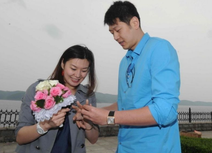 莫科|10年后再看莫科，才发现妻子离世后和周雅菲的结婚是最正确的选择
