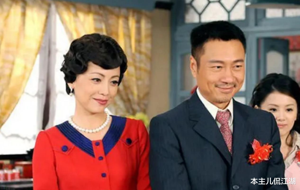 黎耀祥|演员黎耀祥：对前妻有愧疚，再婚让母亲伤心，33岁做爸爸也幸福