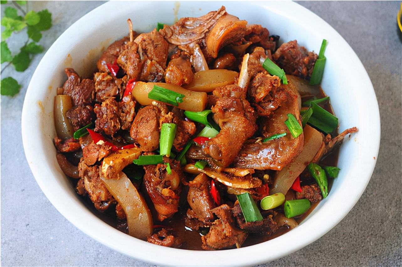教你营养美味的魔芋啤酒烧鸭，香而不腻，解馋过瘾，一大盘不够吃