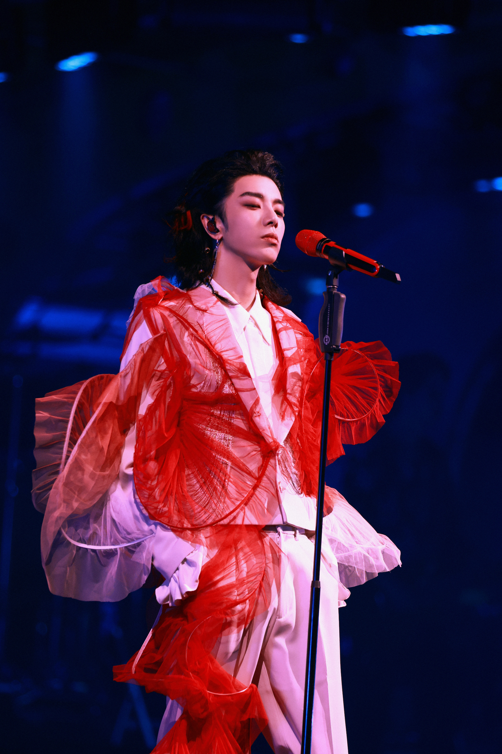 华晨宇|来看看华晨宇的真实热度：歌迷自娱自乐的活动冲上热搜