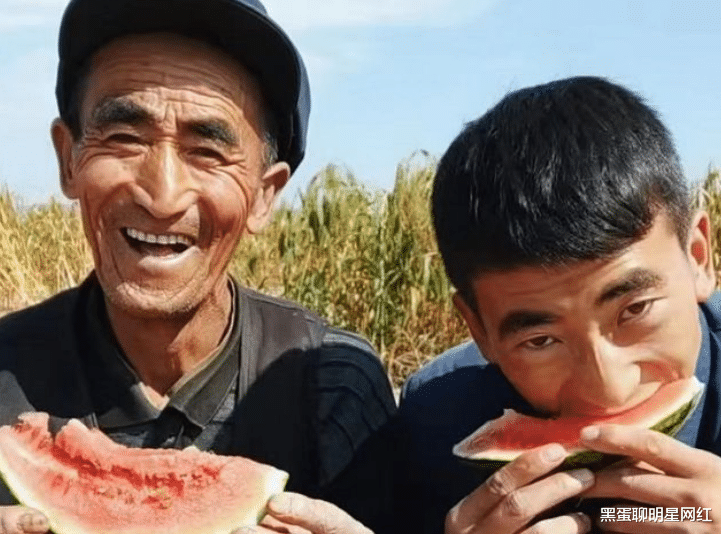 陈乔恩|继汤唯唯、李则则后,农村娃宝军再撩女网红二美,直播间豪刷烟花
