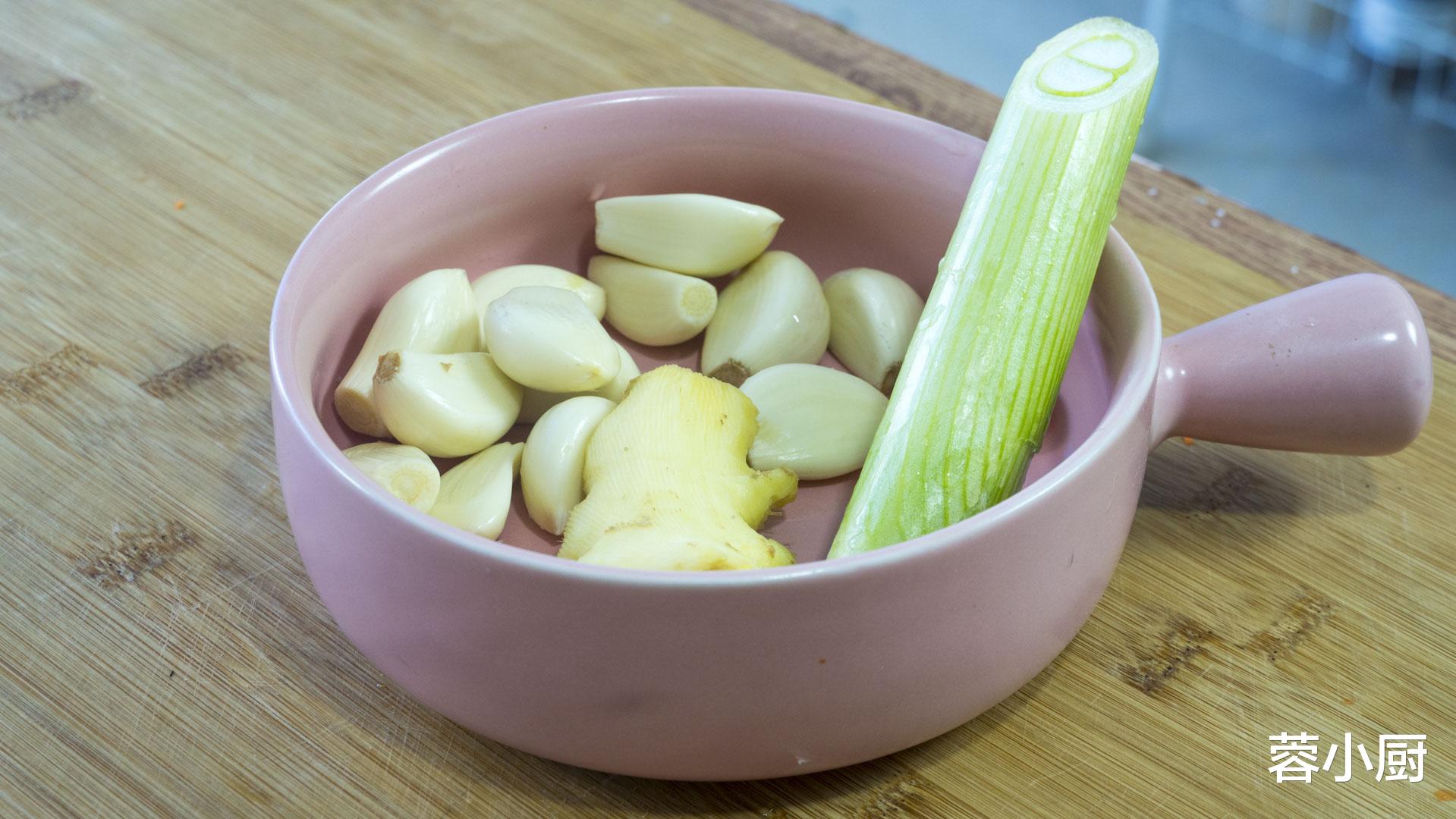 骨质疏松|阳气弱,百病生,建议男人:入秋后多吃4种“伏阳菜”,有益健康