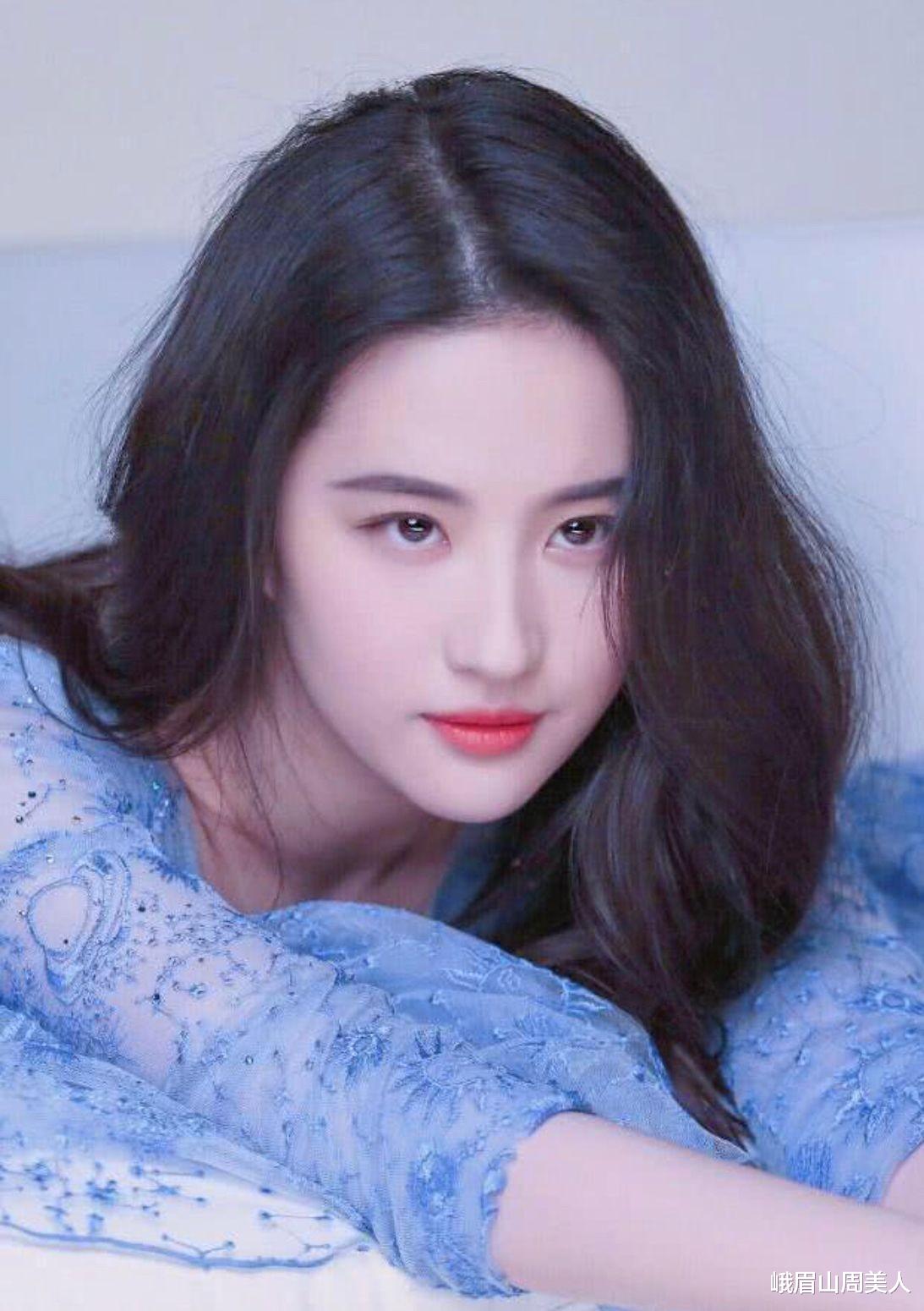 卷发 ?你适合“直发”还是“卷发”？看这三点就知道了！选不对老10岁