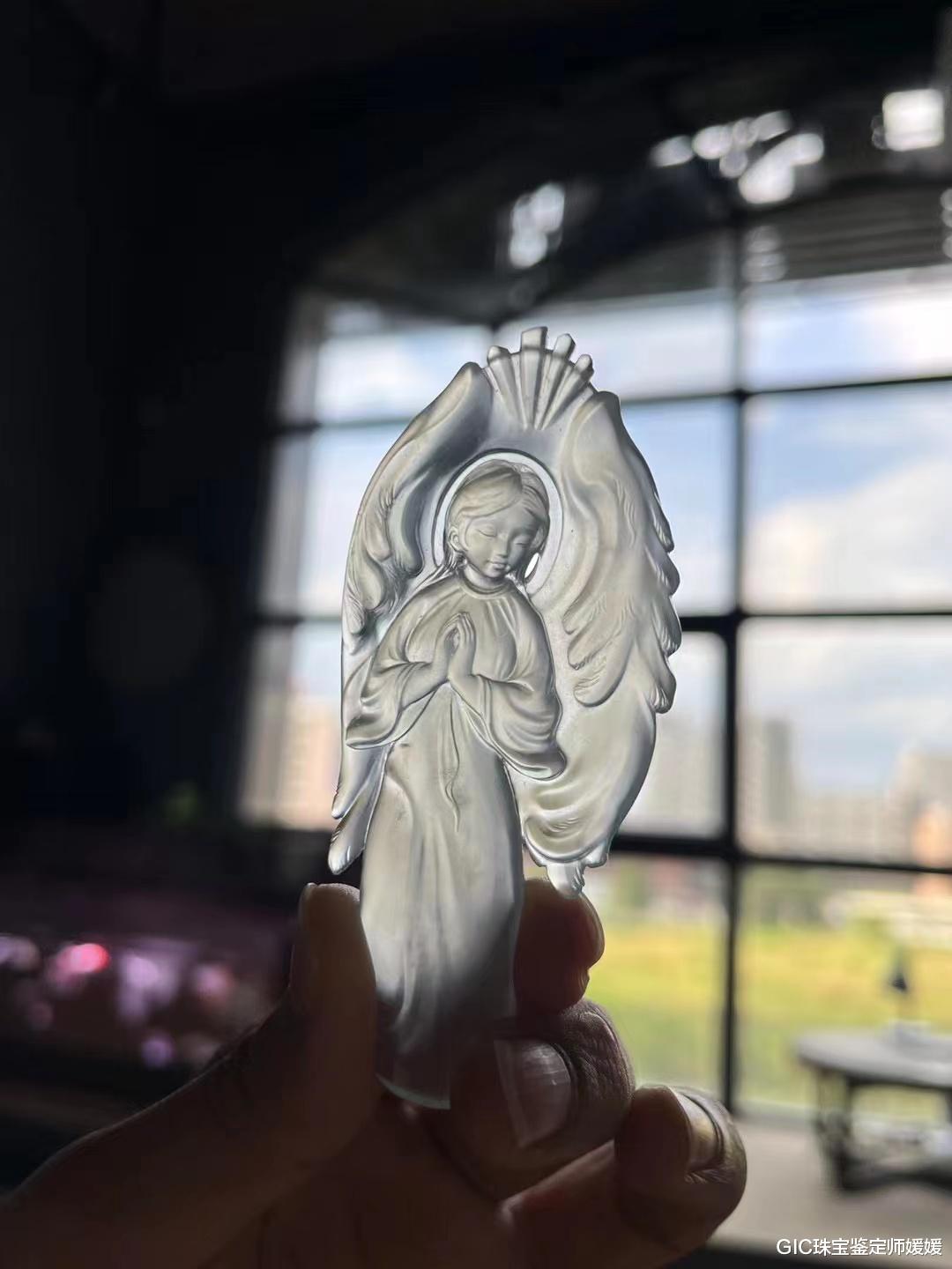 梅花|当西方的寓言人物出现在翡翠中,是怎么样的一种美?颠覆你的认知