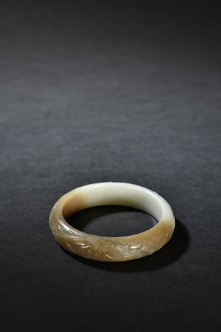 梅花|晚清 和田玉梅花纹手镯