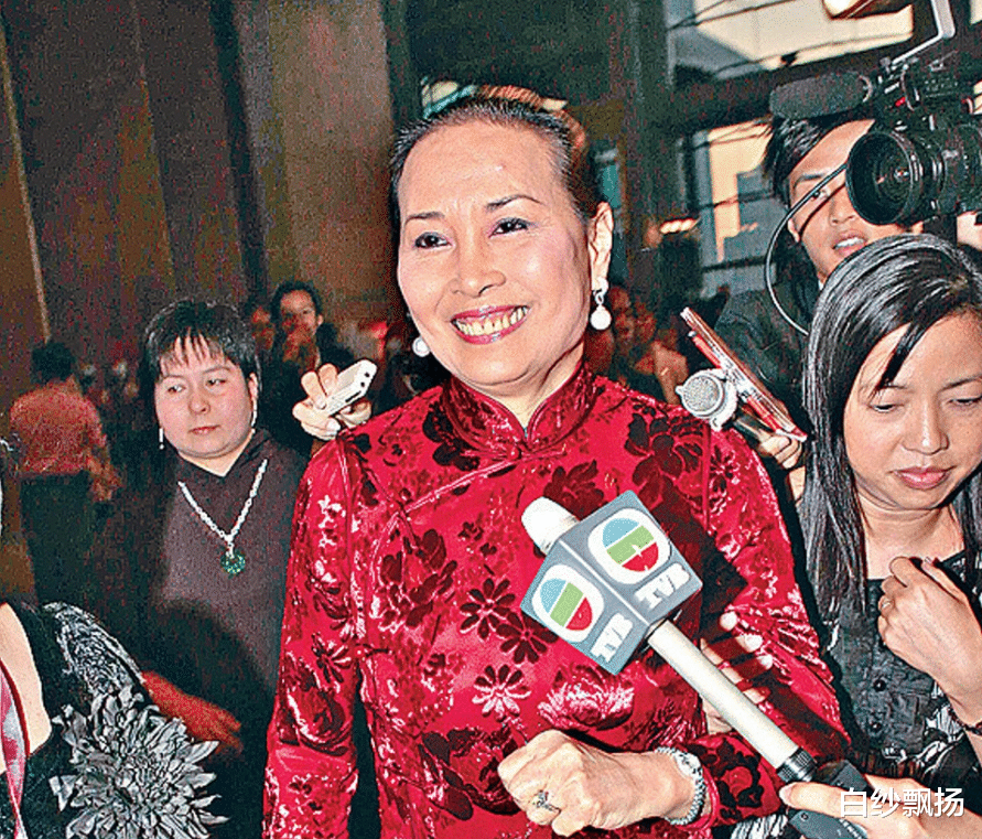 蓝琼缨|?一路走好！何鸿燊二房太太蓝琼缨去世，深受赌王疼爱