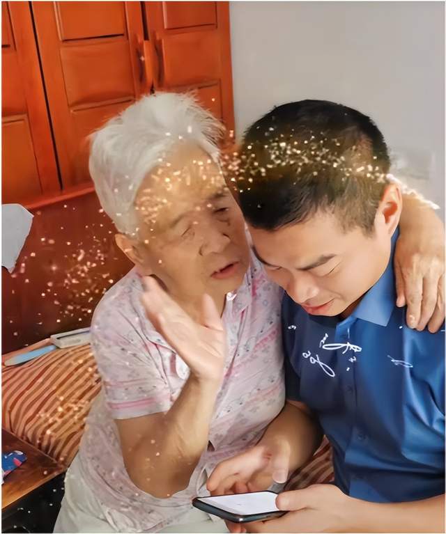 宝贝|关系缓和?田静回应网友评论区鼓励,认可全家是许妈的宝贝