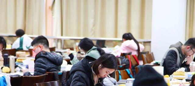 考研|“读研”3年与“工作”3年的差距很大,只有经历才懂,你选对没