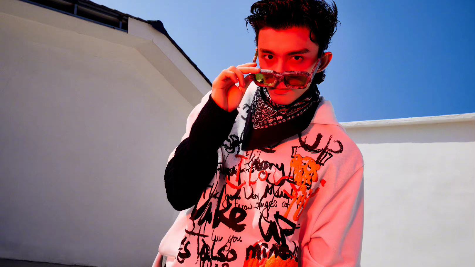 吴磊|吴磊方否认与向涵之的恋情传闻，一个字言简意赅：“假”