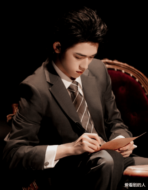 岳云鹏|王牌对王牌:岳云鹏英语传递翻车,沈腾抢走帽子满足宋亚轩淋雨