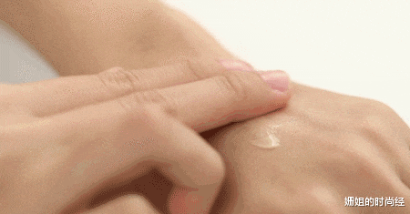 面霜 建议50岁女人：预算不够可以试试这几款“老国货”面霜，好用不贵