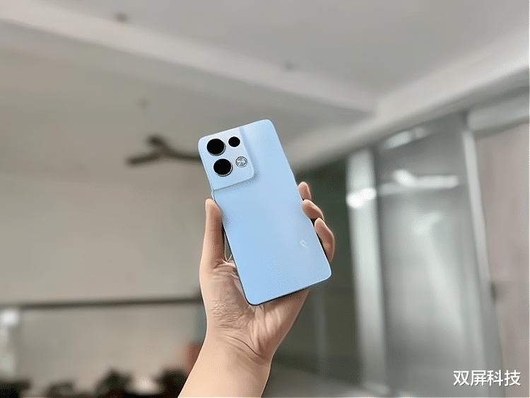 OPPO Reno8跌至1669元,80W闪充+天玑1300,36个月不卡顿