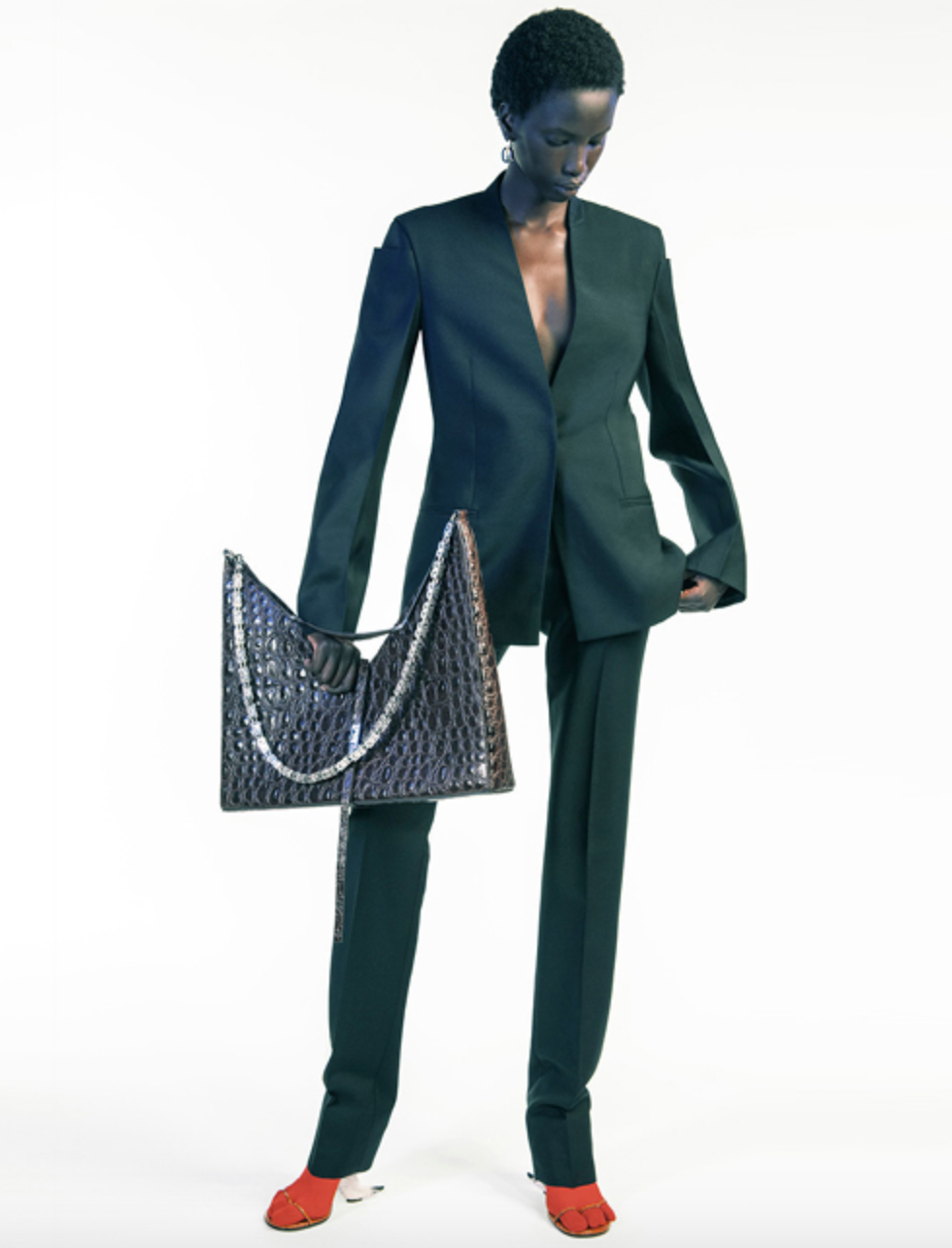 杨幂|纪梵希最强型录：光头冠希联袂卡戴珊家族、LV少奶秀脚趾帮曝光。