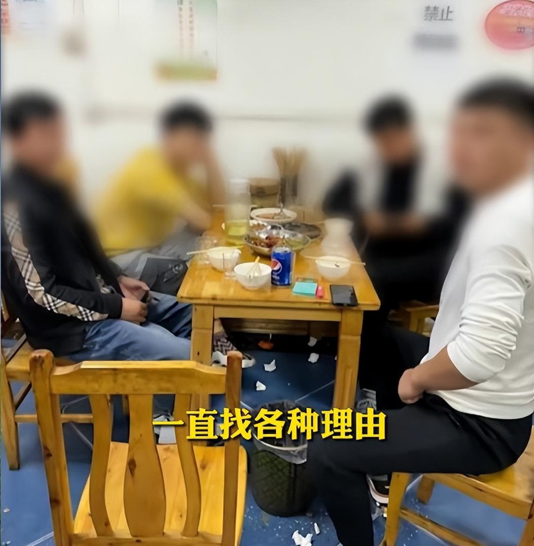 五名男子吃饭共消费133元,要求老板少收100元,店主报警后才付款