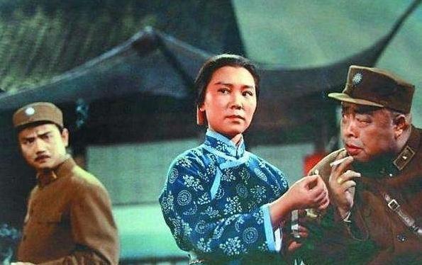 戏曲|戏曲名家洪雪飞走穴命丧戈壁，丁关根部长因其影响力主举办追悼会