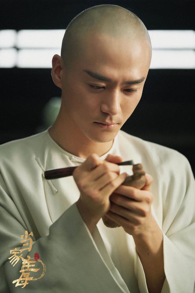 成毅|同为欢瑞演员，任嘉伦成毅合作一线，他却在《仙剑四》里演配角