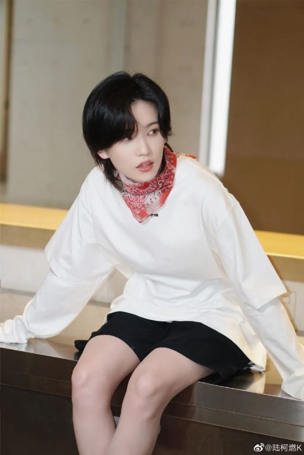 杨超越|又一归国顶流翻车了？杨超越身价高？李治廷隐婚退圈？陆柯燃欠钱了？姨太问答