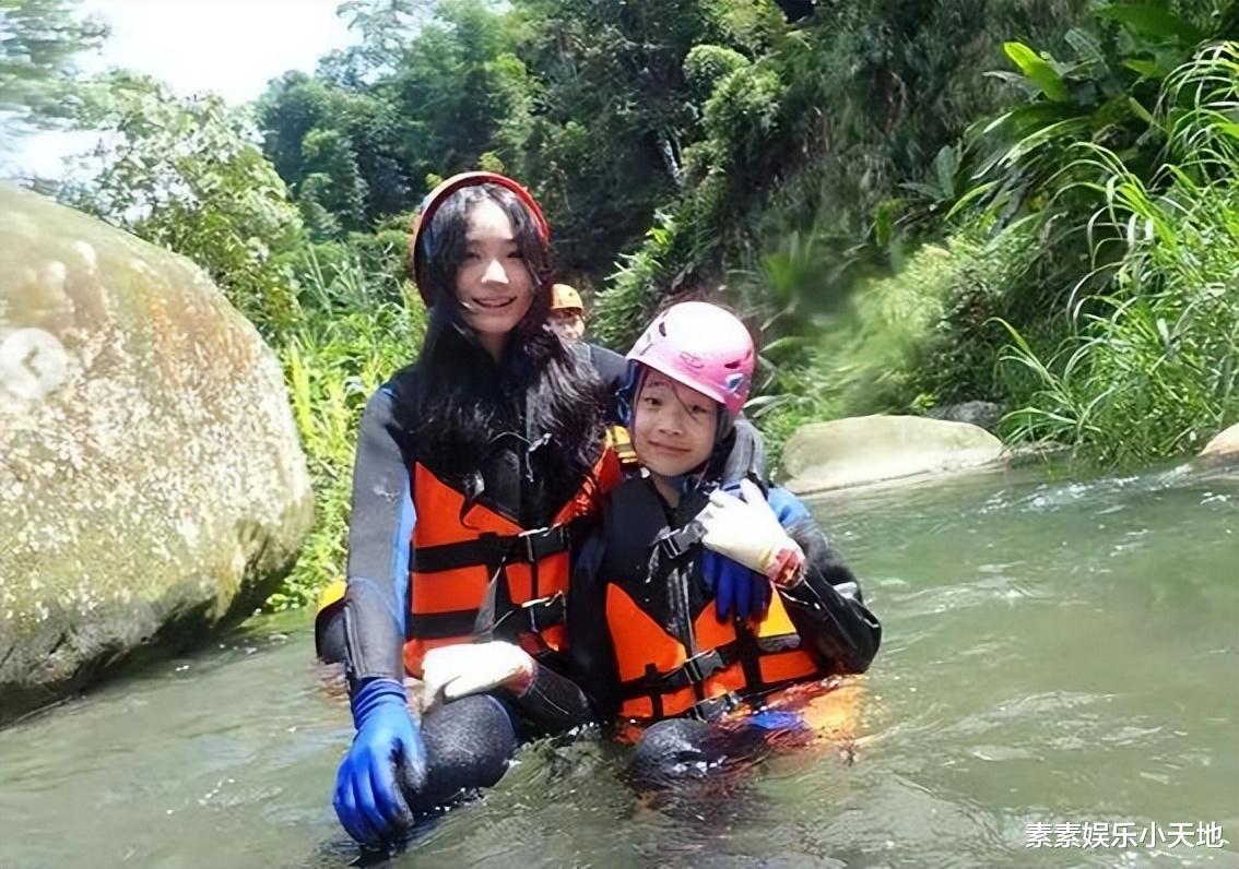 小S|小S和婆家人在一起秒变乖乖女，收起往日疯癫状态陪婆家人游玩