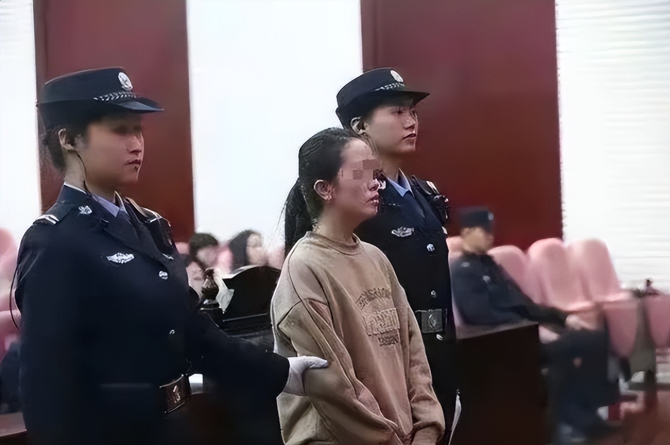 北京女子协助母亲跳楼,获刑3年不服上诉:请判我死刑