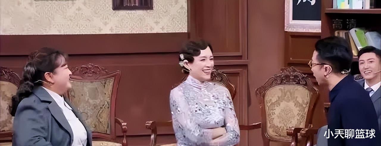 贾玲|43岁的章子怡看着“模仿”她的关晓彤，仿佛是在看25岁时的自己