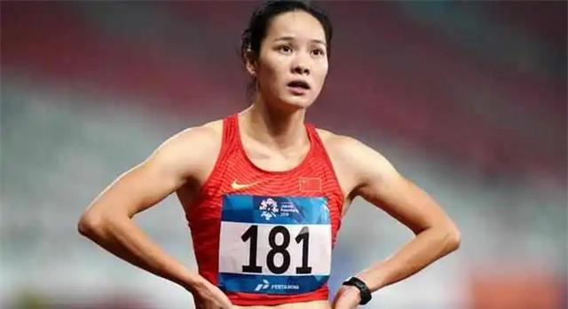 韦永丽|中国姑娘被美日选手围堵，后20米加速逆转，以0.01秒绝杀日本一姐