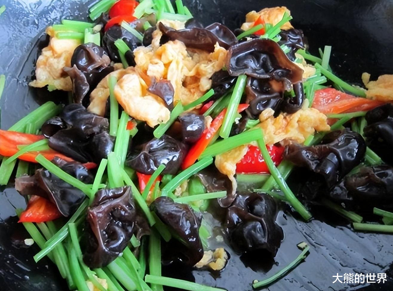 香蕉|提醒中老年人:补钙要趁早!常吃4种“高钙菜”,骨骼强健身体棒