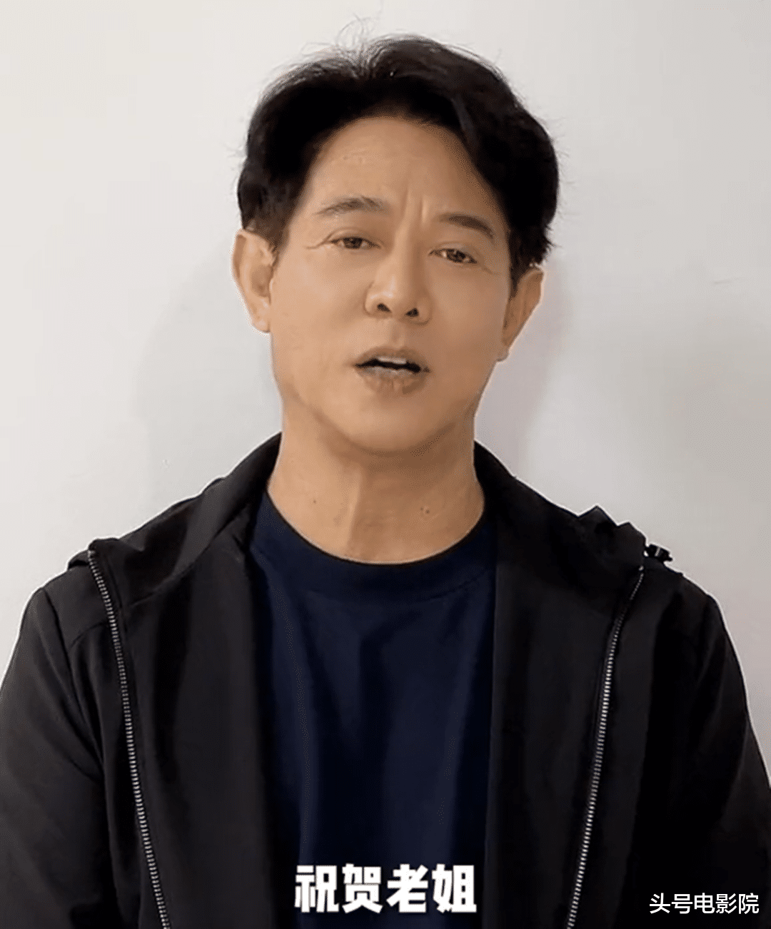 李连杰|59岁李连杰模样大变!双眼皮怪异,脖子肿,淡出影坛20亿都给老婆