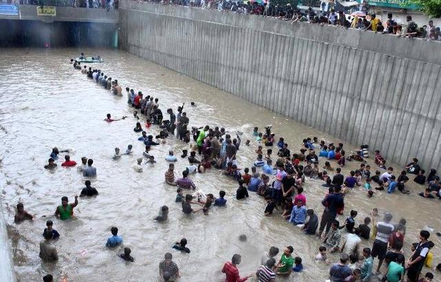 巴基斯坦1/3国土被洪水淹没！该国气候非常干旱，为何总发洪水？