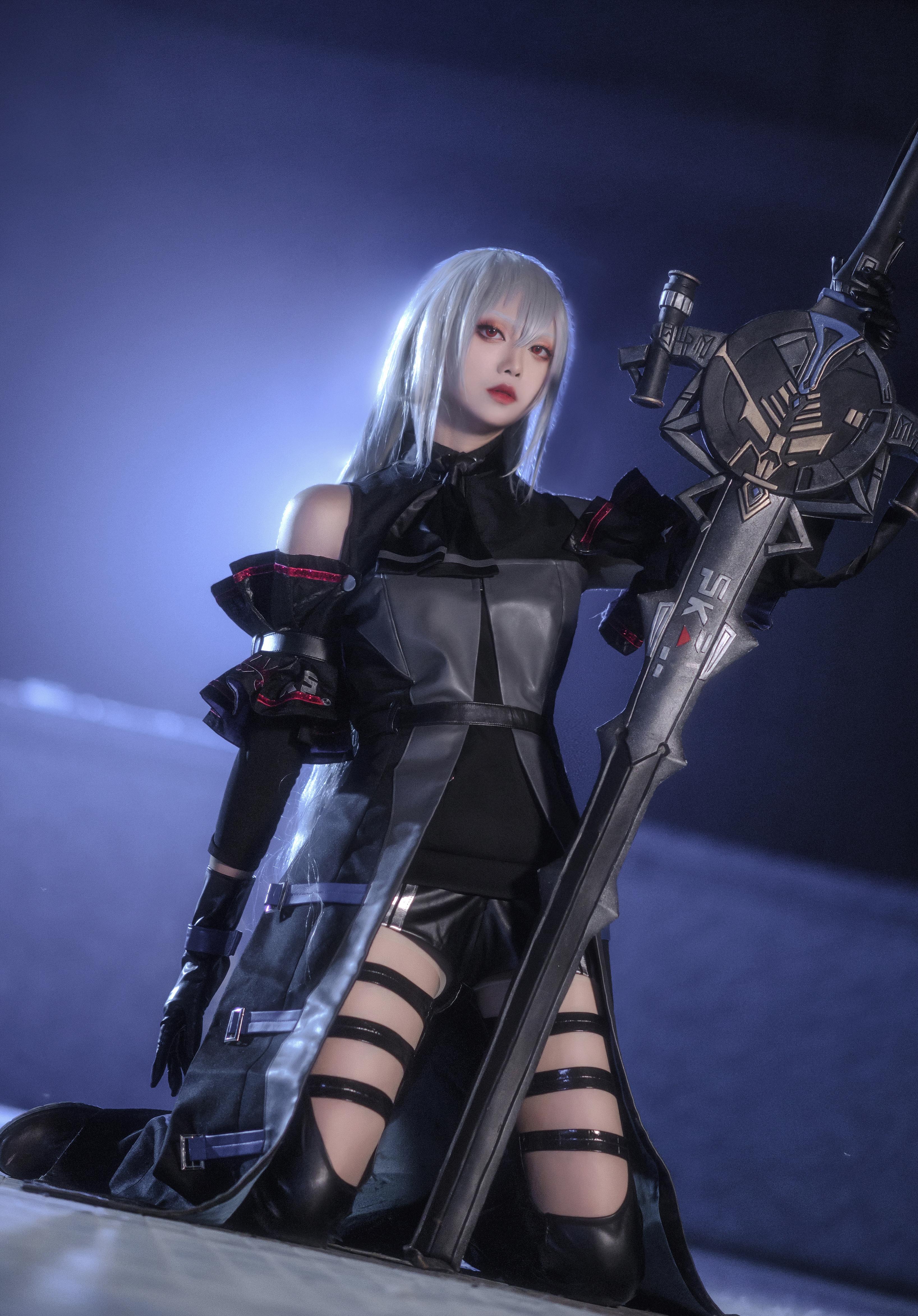 明日方舟|《明日方舟》斯卡蒂cosplay