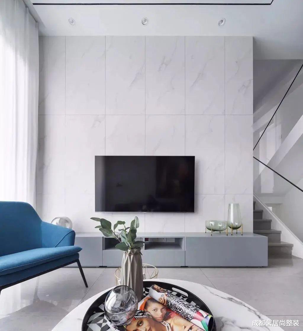 106㎡的复式大宅,以现代简洁为底,加入时尚的软装