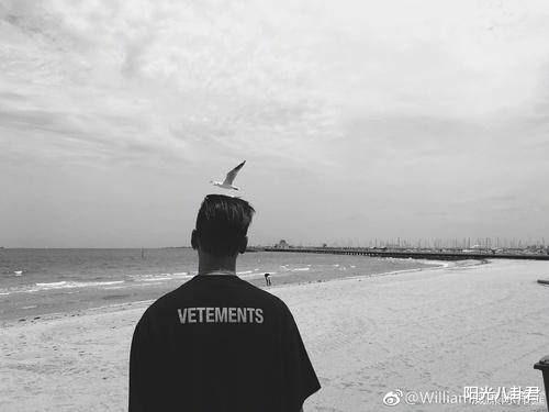 娱乐圈|溜肩、驼背、大肚腩，娱乐圈万众追捧的“男神”，空有一副好皮囊