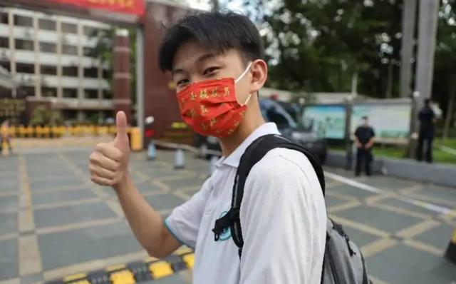 河北省报考热度可能降低,高考生可以捡漏,推荐几所唐山的大学