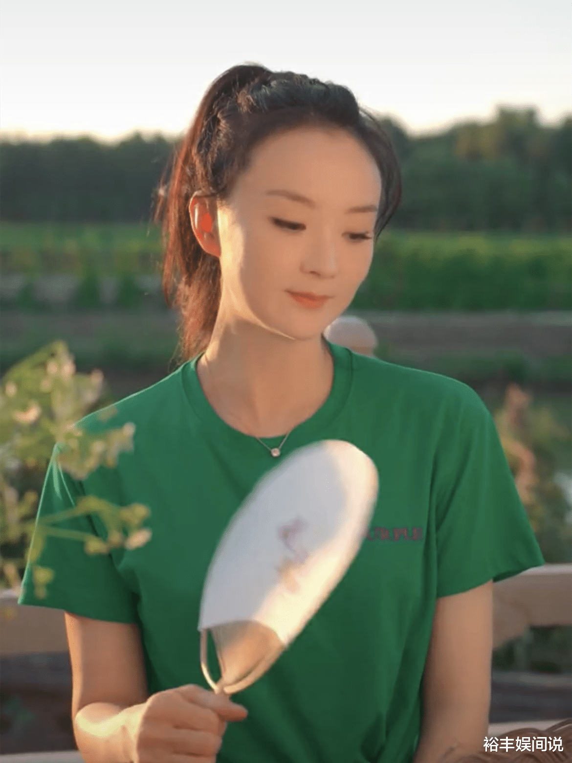 王艳|王艳北京郊区农场曝光！种满各种应季蔬菜，院子古朴雅致价值非凡