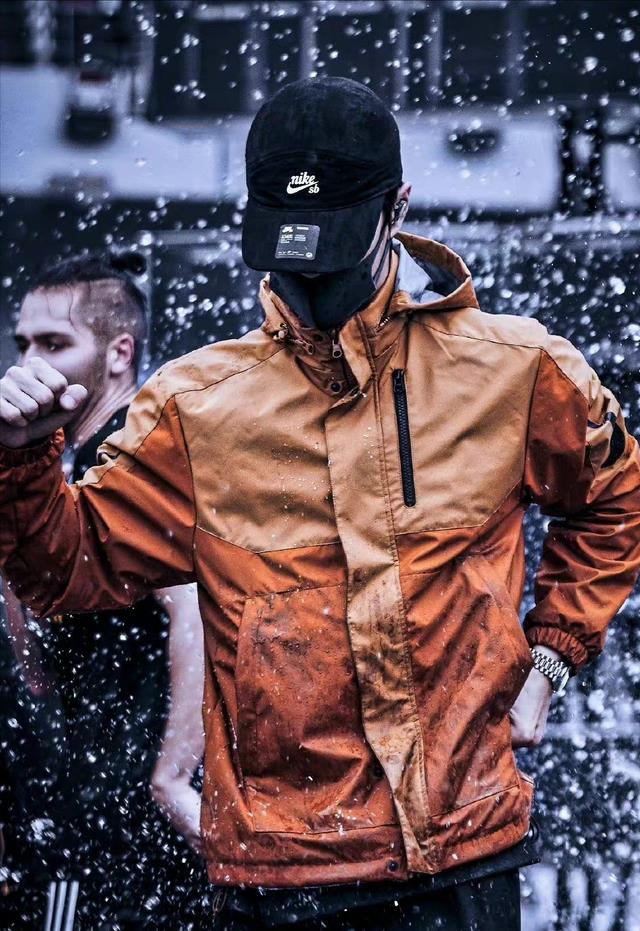 王一博|王一博被黑粉疯狂散布谣言,他到底经历了什么?