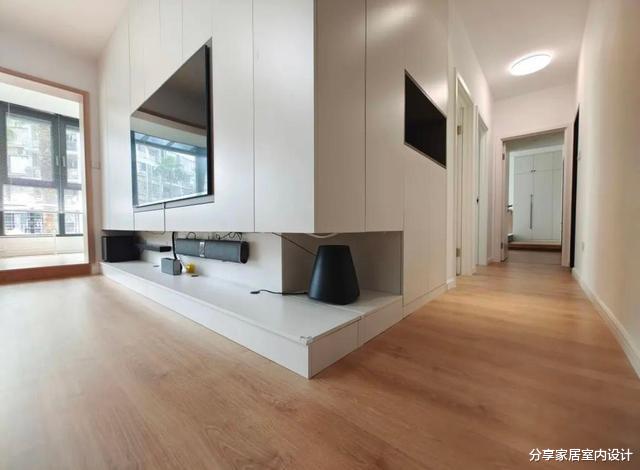 108平日式风格,全屋极简又实用,阳台设计多功能地台,太机智了