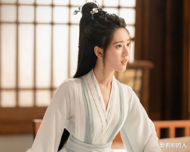 赵露思|杨洋、赵露思《且试天下》豆瓣评分5.8，是古装逃脱不了的结果