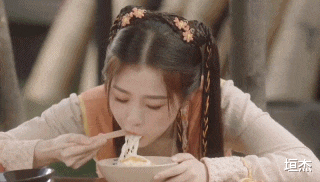 杨幂|2023古偶风狂刮！大小花混战，最大赢家最后还能是杨幂？