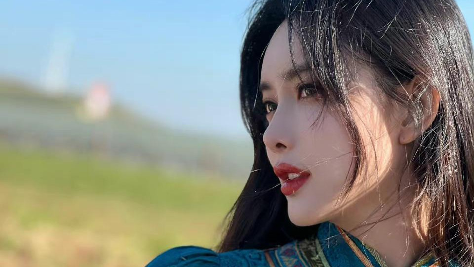 孟子义|孟子义蒙古族造型好美啊，挽弓射箭眼神凌厉带感，明艳又张扬