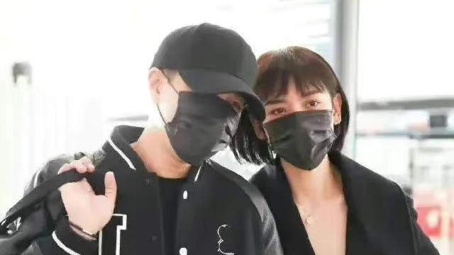 李晓峰|官宣了，她也是个恋爱脑？