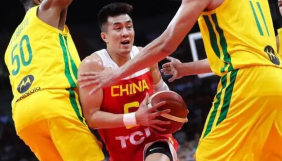 杜锋|队长敲定！中国男篮出征澳大利亚，选人引发争议，杜锋最新发声?