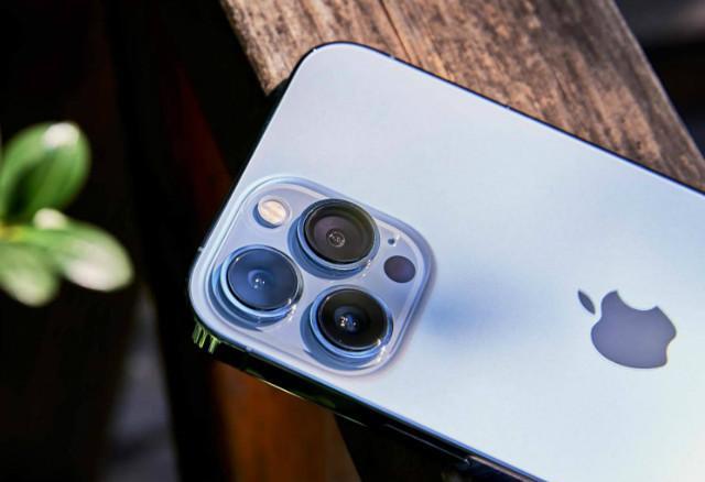 三星|价格相差100元三星S22Ultra和iPhone13ProMax如何选?