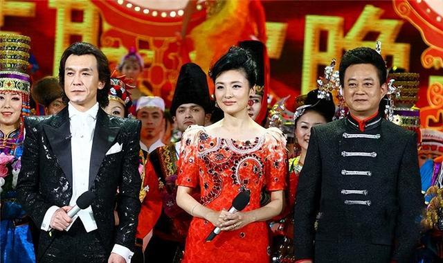 易烊千玺|纪实：18年李咏做完最后一次化疗，交代妻子：别把我的遗体运回国